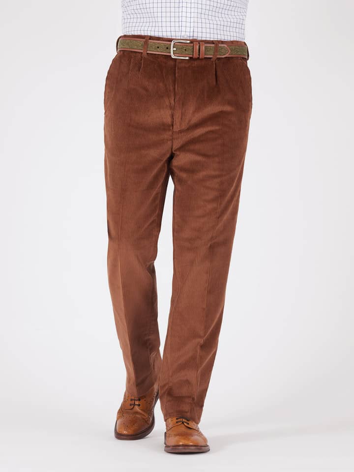 Herrenhose aus Cord in Toffee-Braun