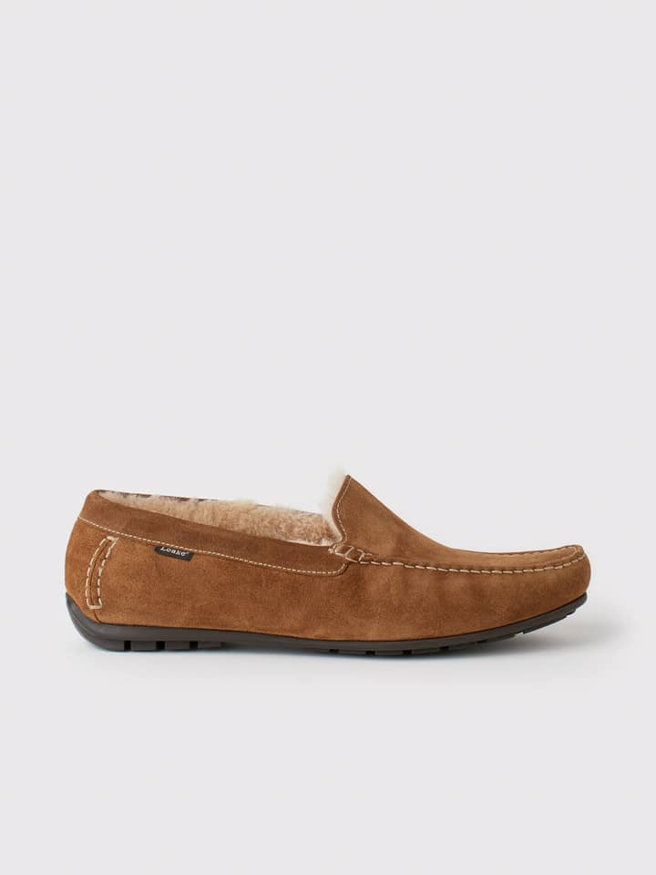 Loake Slipper aus tanfarbenem Lammfell-Wildleder